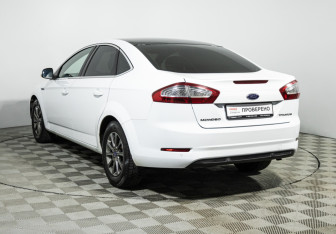 Подержанный автомобиль Ford Mondeo Sedan 2014 года (7 фото)