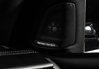 Подержанный автомобиль BMW X5 2016 года (23 фото)