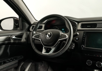 Подержанный автомобиль Renault Arkana 2020 года (15 фото)