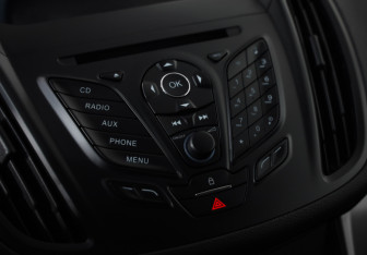 Подержанный автомобиль Ford Kuga 2016 года (15 фото)