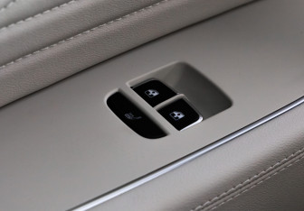 Новый Hongqi HS5 2024 (33 фото)