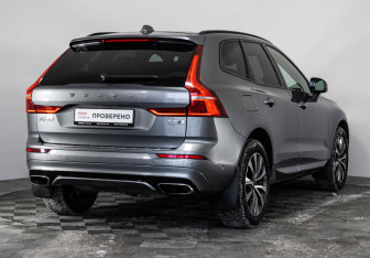 Подержанный автомобиль Volvo XC60 2021 года (7 фото)