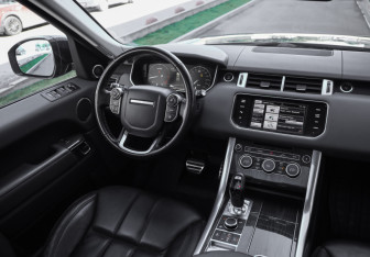 Подержанный автомобиль Land Rover Range Rover Sport 2015 года (12 фото)