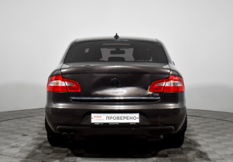 Подержанный автомобиль Skoda Superb Liftback 2011 года (6 фото)