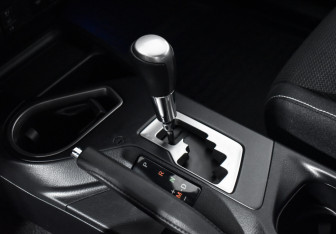 Подержанный автомобиль Toyota RAV4 2016 года (11 фото)
