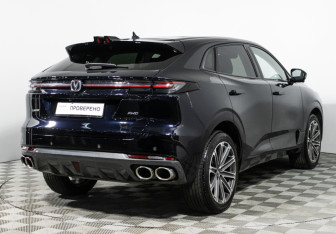 Подержанный автомобиль Changan UNI-K 2023 года (5 фото)