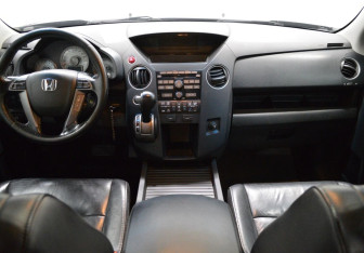 Подержанный автомобиль Honda Pilot 2013 года (14 фото)