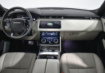Подержанный автомобиль Land Rover Range Rover Velar 2018 года (13 фото)