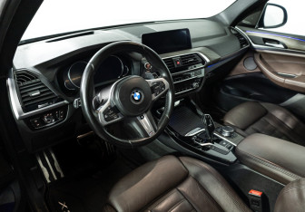 Подержанный автомобиль BMW X3 2018 года (11 фото)