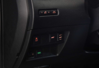 Подержанный автомобиль Nissan X-Trail 2017 года (19 фото)