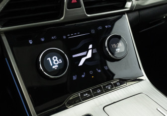 Подержанный автомобиль Exeed TXL 2022 года (20 фото)