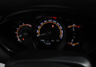 Подержанный автомобиль LADA (ВАЗ) Vesta Sedan 2019 года (14 фото)