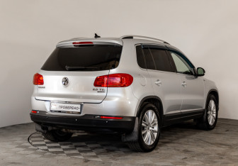Подержанный автомобиль Volkswagen Tiguan 2013 года (5 фото)