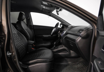 Подержанный автомобиль Kia Rio Hatchback 2017 года (23 фото)