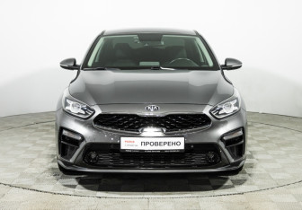 Подержанный автомобиль Kia Cerato Sedan 2020 года (2 фото)