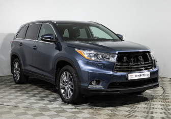 Подержанный автомобиль Toyota Highlander 2014 года (3 фото)