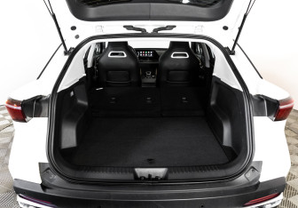 Подержанный автомобиль Omoda C5 2023 года (26 фото)