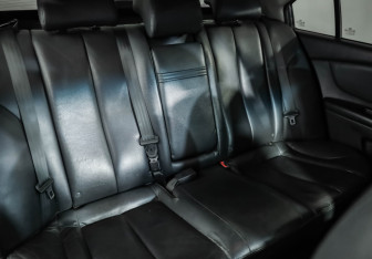 Подержанный автомобиль Kia Magentis 2009 года (25 фото)