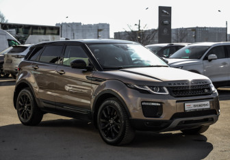 Подержанный автомобиль Land Rover Range Rover Evoque 2018 года (5 фото)