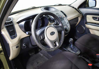 Подержанный автомобиль Kia Soul 2010 года (9 фото)