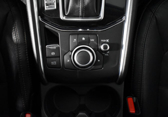 Подержанный автомобиль Mazda CX-5 2017 года (12 фото)