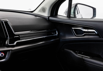 Подержанный автомобиль Kia Sportage 2022 года (18 фото)