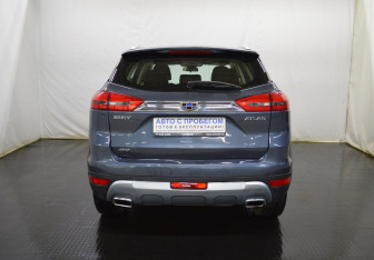 Подержанный автомобиль Geely Atlas 2018 года (6 фото)