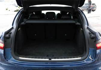 Подержанный автомобиль BMW X4 2018 года (35 фото)