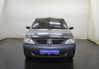 Подержанный автомобиль Renault Logan Sedan 2008 года (2 фото)
