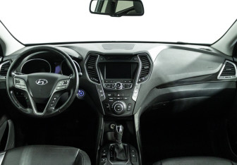 Подержанный автомобиль Hyundai Santa Fe 2013 года (13 фото)