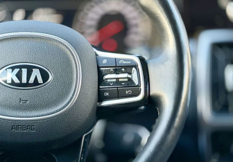 Подержанный автомобиль Kia Sorento 2021 года (14 фото)