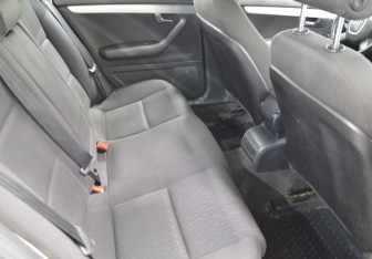 Подержанный автомобиль Audi A4 Sedan 2007 года (13 фото)