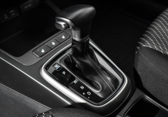 Подержанный автомобиль Kia Rio Sedan 2019 года (10 фото)