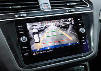 Подержанный автомобиль Volkswagen Tiguan 2022 года (21 фото)
