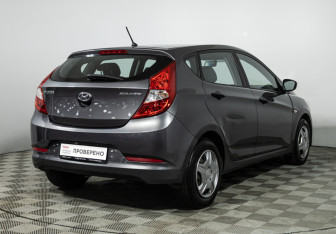 Подержанный автомобиль Hyundai Solaris Hatchback 2015 года (5 фото)