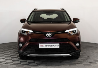 Подержанный автомобиль Toyota RAV4 2016 года (2 фото)