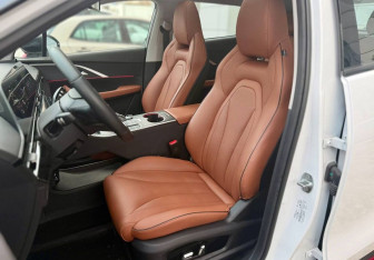 Подержанный автомобиль Omoda C5 2023 года (13 фото)