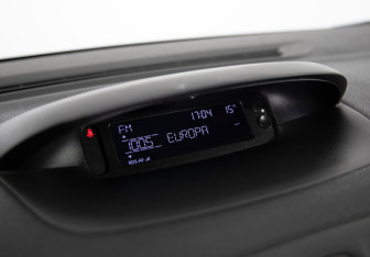 Подержанный автомобиль Renault Fluence 2012 года (13 фото)