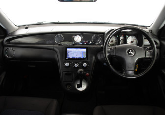 Подержанный автомобиль Mitsubishi Airtrek 2004 года (9 фото)