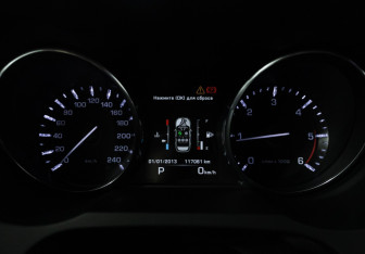 Подержанный автомобиль Land Rover Range Rover Evoque 2015 года (12 фото)