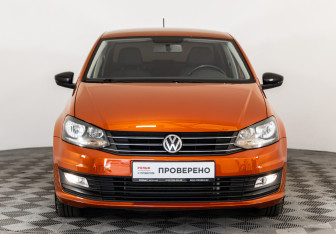 Подержанный автомобиль Volkswagen Polo Sedan 2017 года (2 фото)