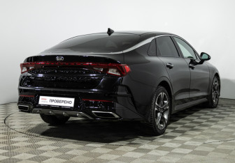 Подержанный автомобиль Kia K5 2020 года (5 фото)
