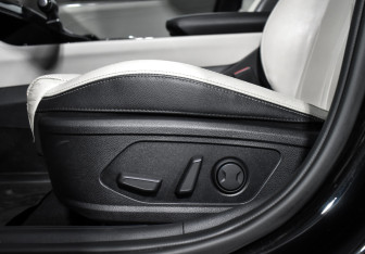 Подержанный автомобиль Kia K5 2021 года (12 фото)