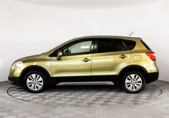 Подержанный автомобиль Suzuki SX4 Hatchback 2014 года (8 фото)