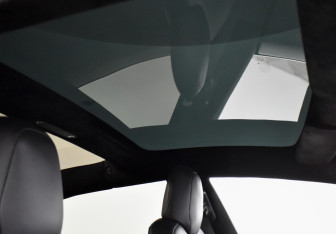 Подержанный автомобиль Tesla Model 3 2019 года (20 фото)