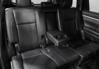 Подержанный автомобиль Toyota Highlander 2018 года (27 фото)