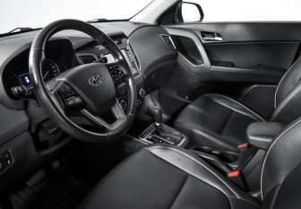 Подержанный автомобиль Hyundai Creta 2017 года (9 фото)