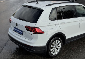 Подержанный автомобиль Volkswagen Tiguan 2021 года (9 фото)