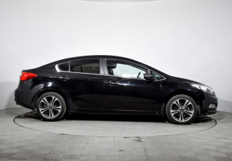 Подержанный автомобиль Kia Cerato Sedan 2014 года (4 фото)