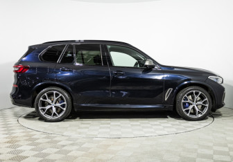 Подержанный автомобиль BMW X5 2020 года (4 фото)
